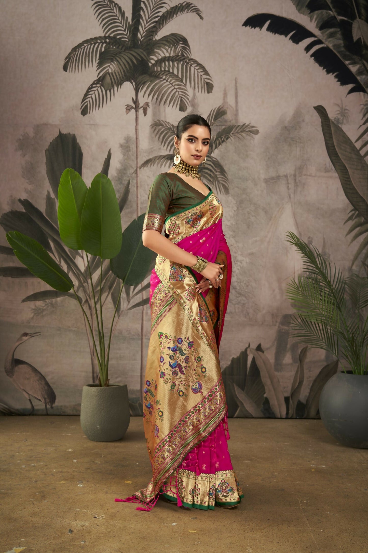 Women Paithani Isha Rani Saree With Unstiched Blouse