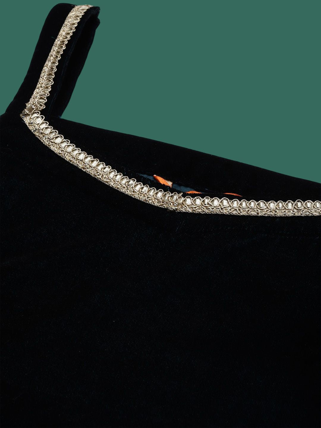 Dhiyona IE Sequinned Shoulder Straps Velvet Kurta