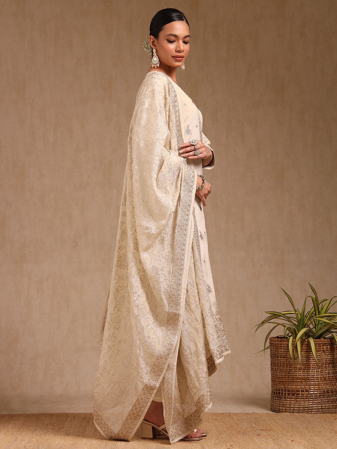 Dhiyona SO Women's Ethnic Motifs Embroidered Notch Neck Sequinned Straight Kurta With Trousers & Dupatta