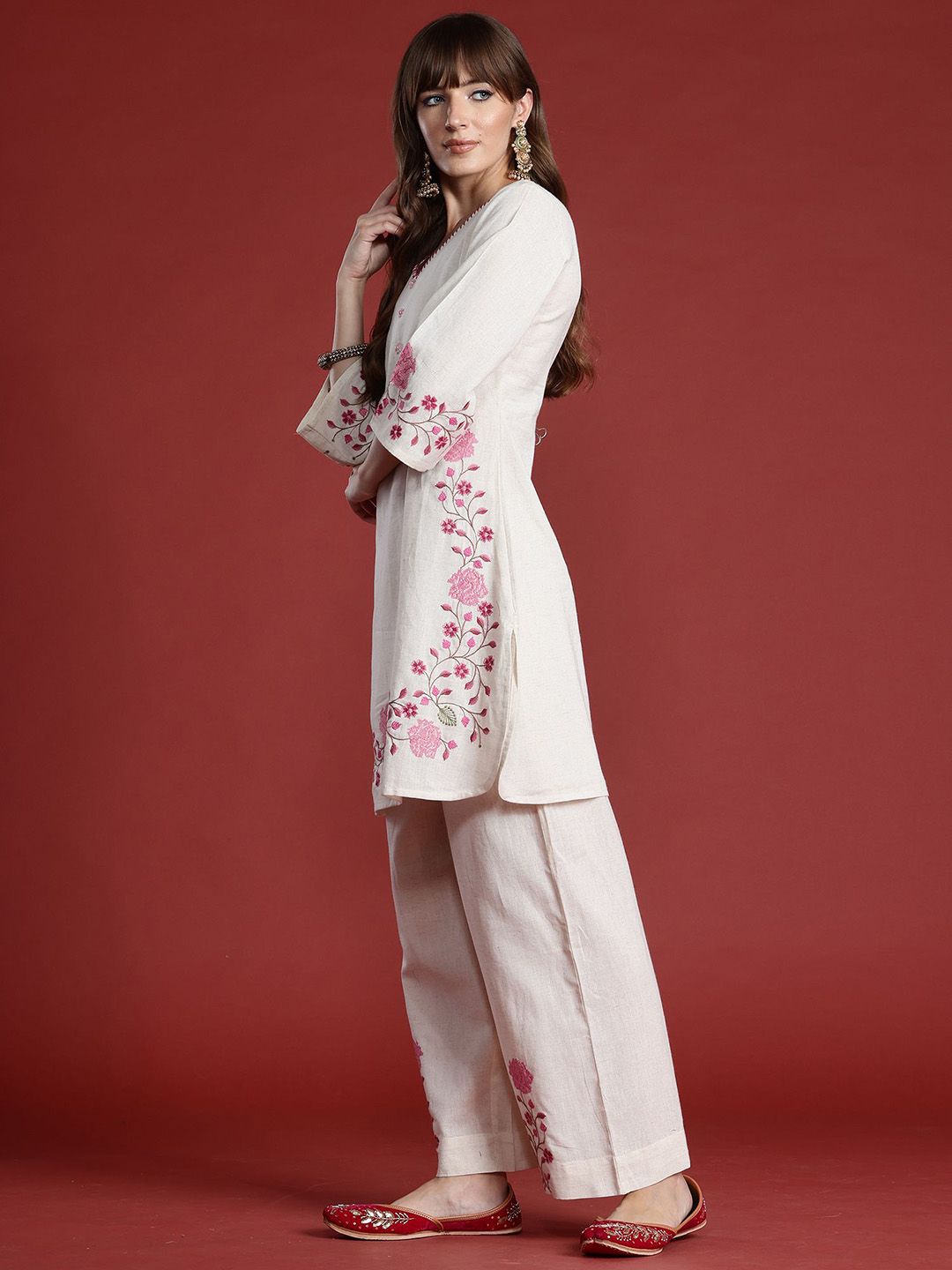 Dhiyona IE Women Floral Printed Regular Thread Work Pure Cotton Kurta with Palazzos