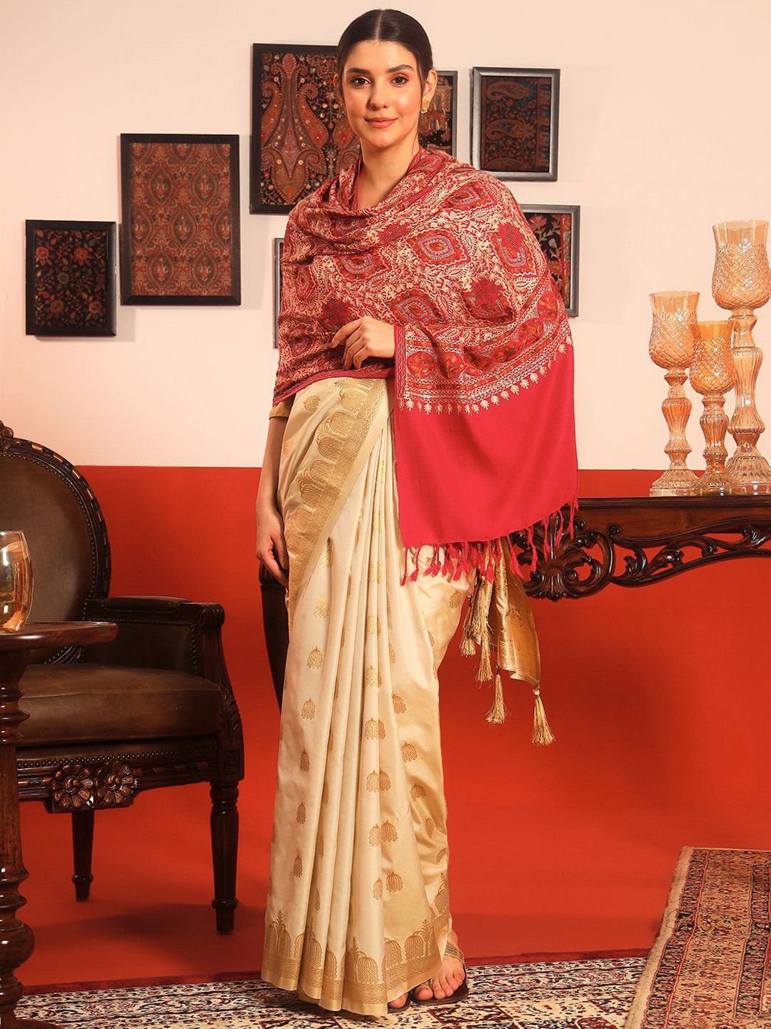 Dhiyona PA Paisley Embroidered Shawl