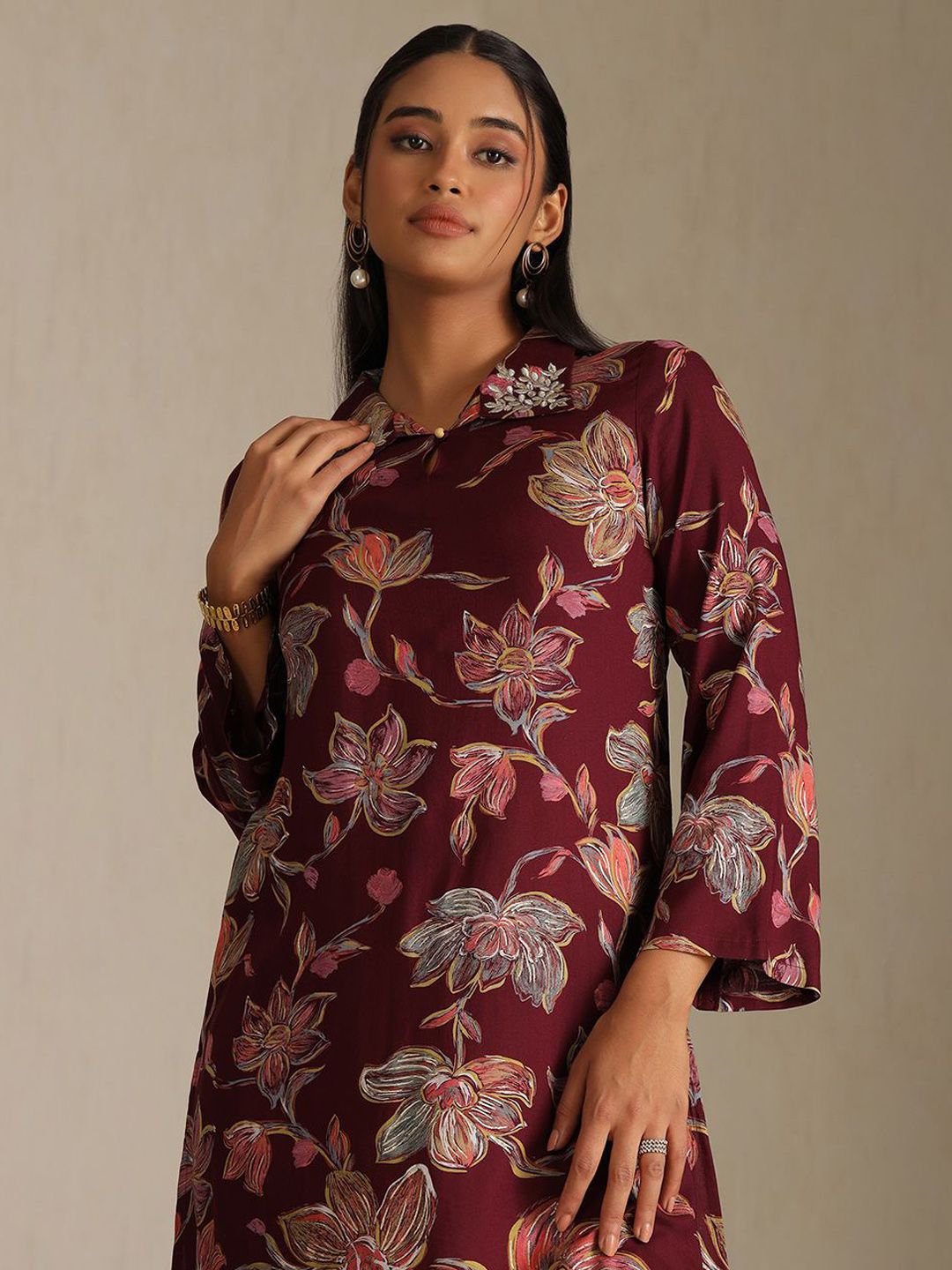Dhiyona SO Women's Floral Printed Shirt Collar Beads & Stones Kurta With Palazzos