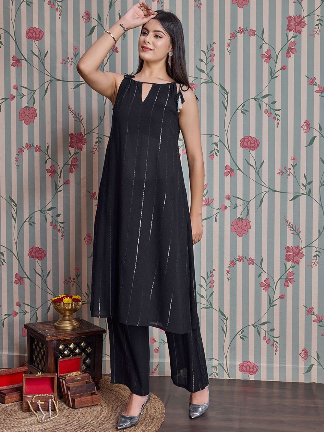 Dhiyona OD Straight Kurta with Palazzos