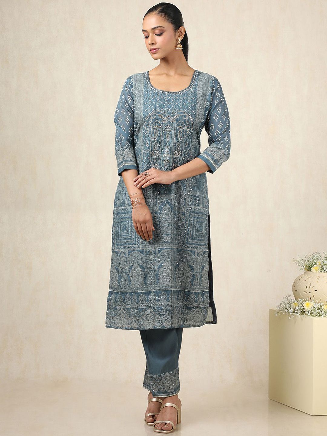 Dhiyona SO Women's Floral Printed Beads and Stones Chanderi Silk Kurta With Trousers