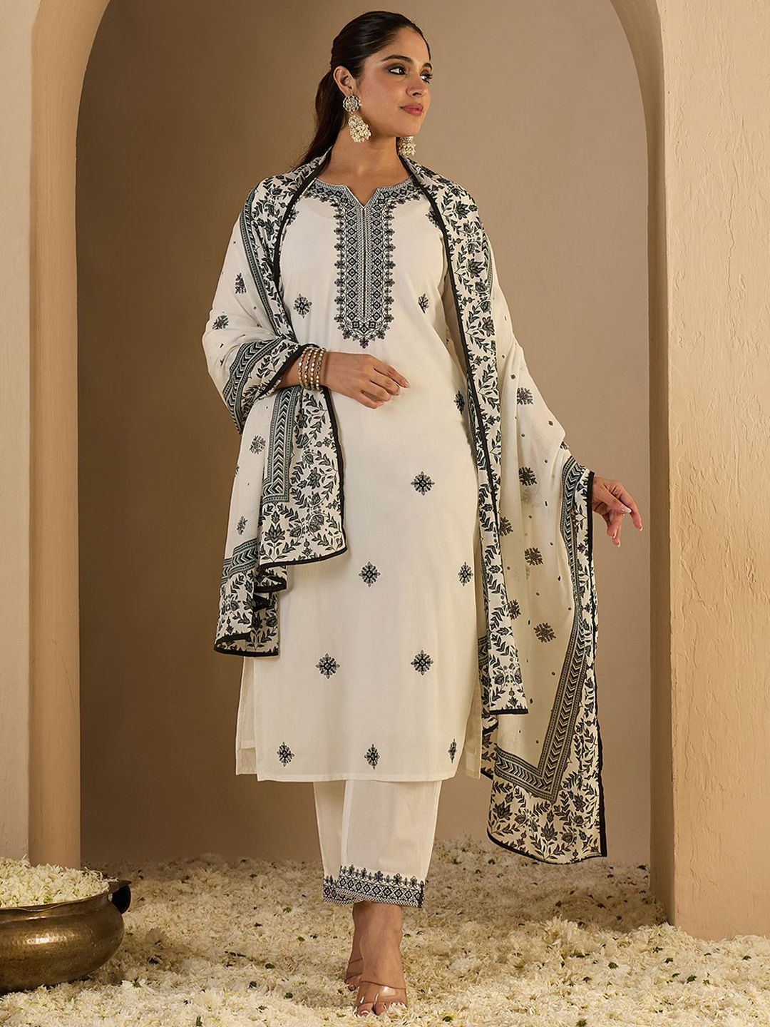 Dhiyona IE Women's Women Ethnic Motifs Pure Cotton Kurta with Trousers & With Dupatta Kurta Sets