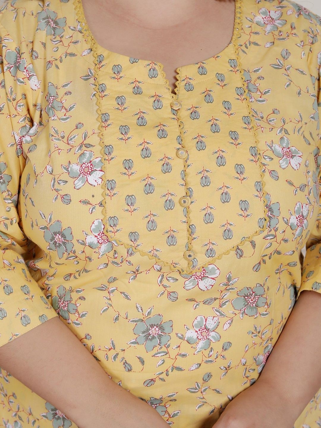 Dhiyona KL Women Floral Printed Pure Cotton Kurta with Trousers & Dupatta