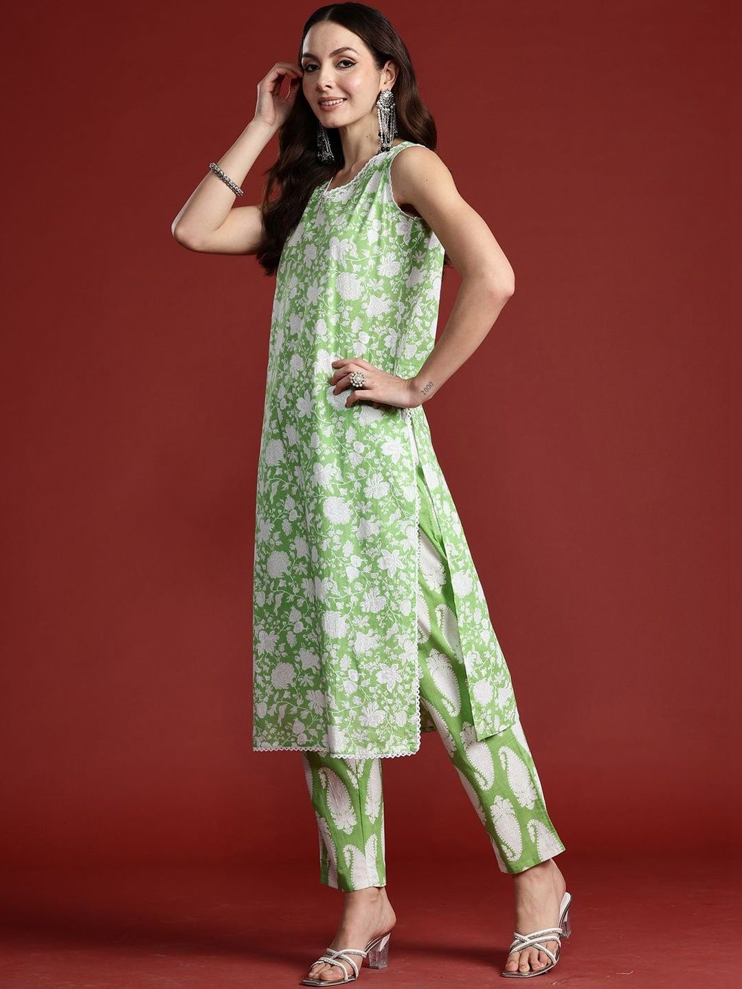 Women Floral Printed Regular Pure Cotton Kurta with Trousers & With Dupatta