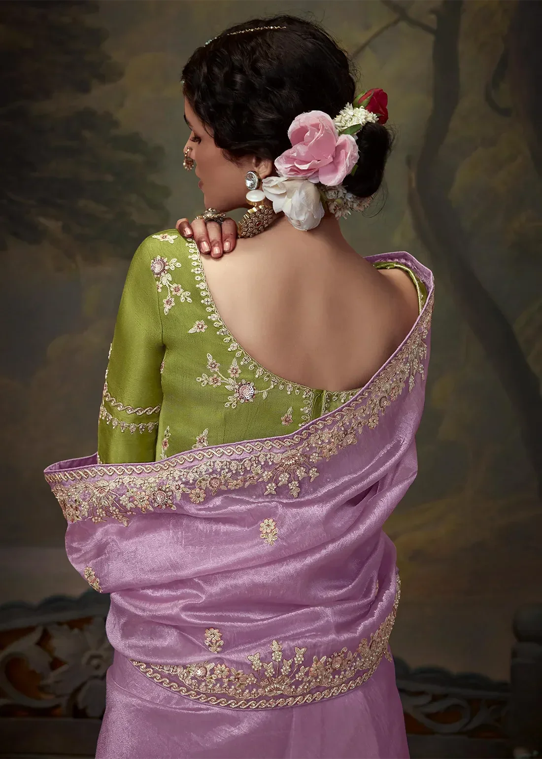 Dhiyona KM Women Lavender & Olive Green Tissue Silk Saree