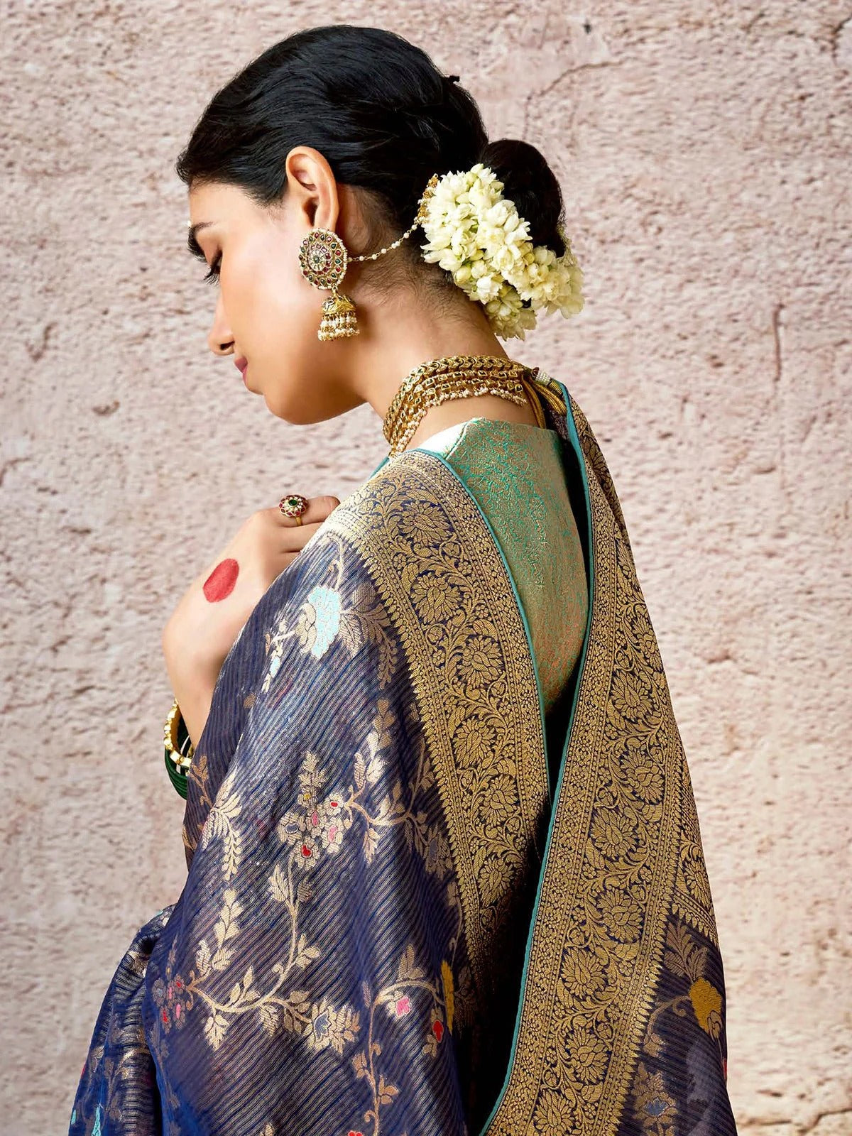 Dhiyona KM Women Majestic Navy Blue Zari Woven Banarasi Silk Saree