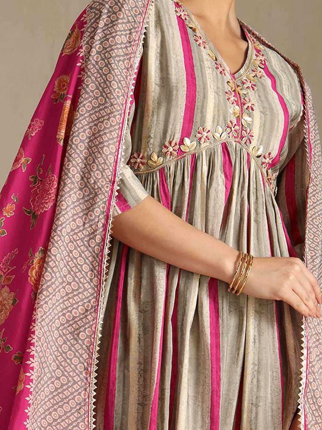 Dhiyona SO Women's Striped V-Neck Beads & Stones Empire Anarkali Kurta With Trousers & Dupatta
