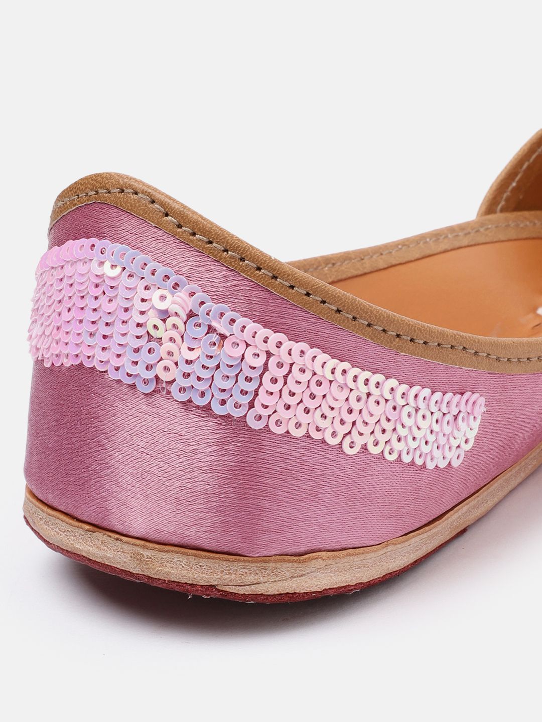 Dhiyona HOP Women Ethnic Embellished Leather Mojaris