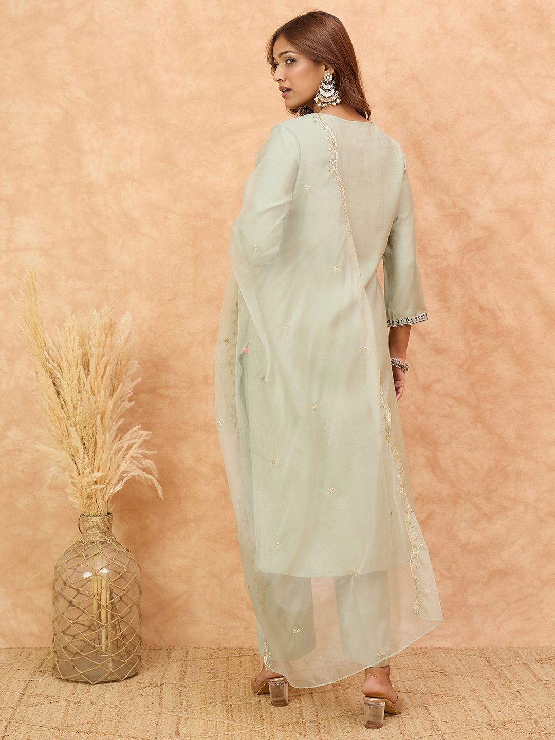 Dhiyona VA Women'sEthnic Motifs Yoke Design Thread Work Straight Kurta With Trousers & Dupatta