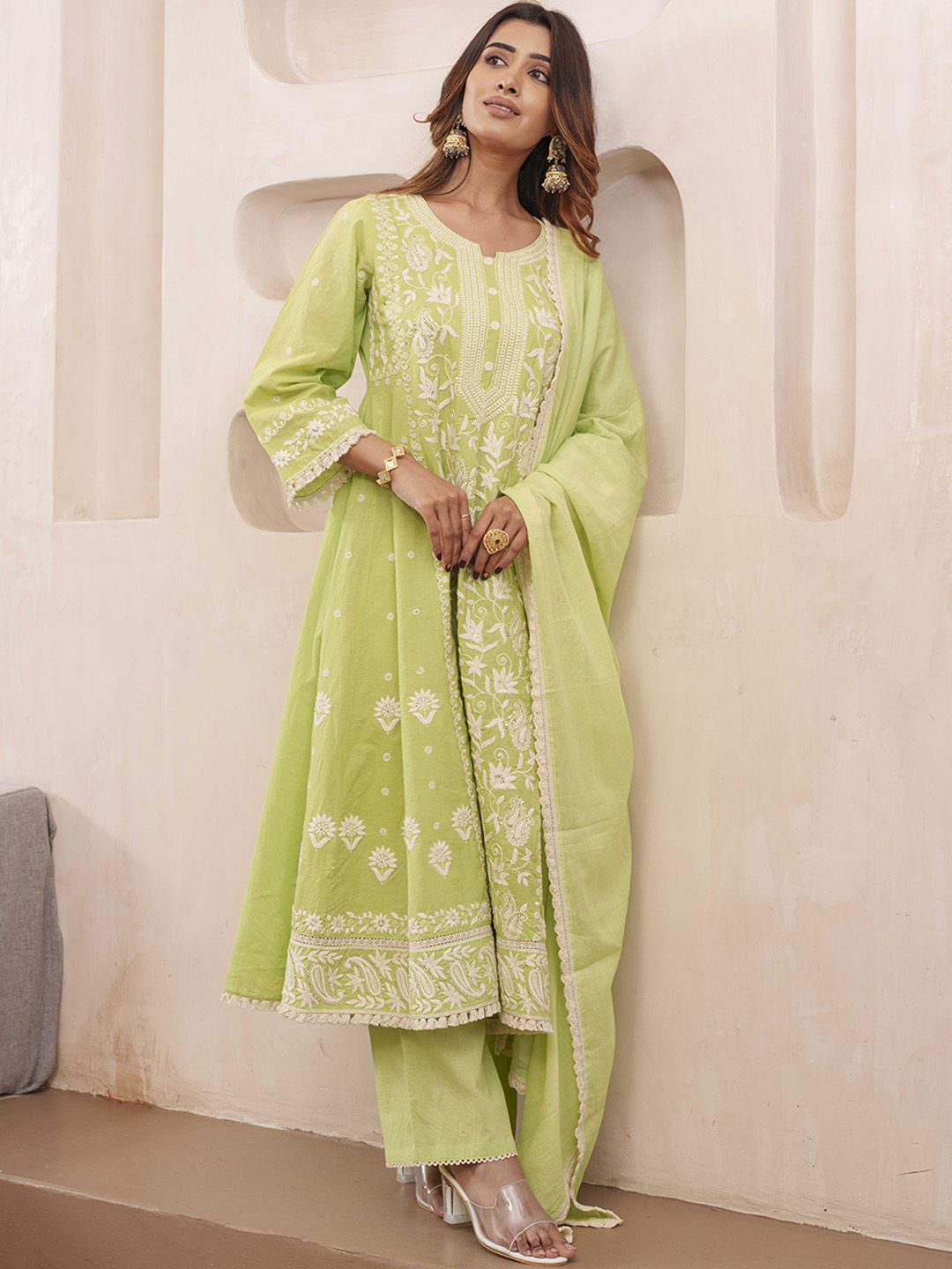 Dhiyona PD Women Floral Embroidered Pure Cotton Kurta & Trousers With Dupatta