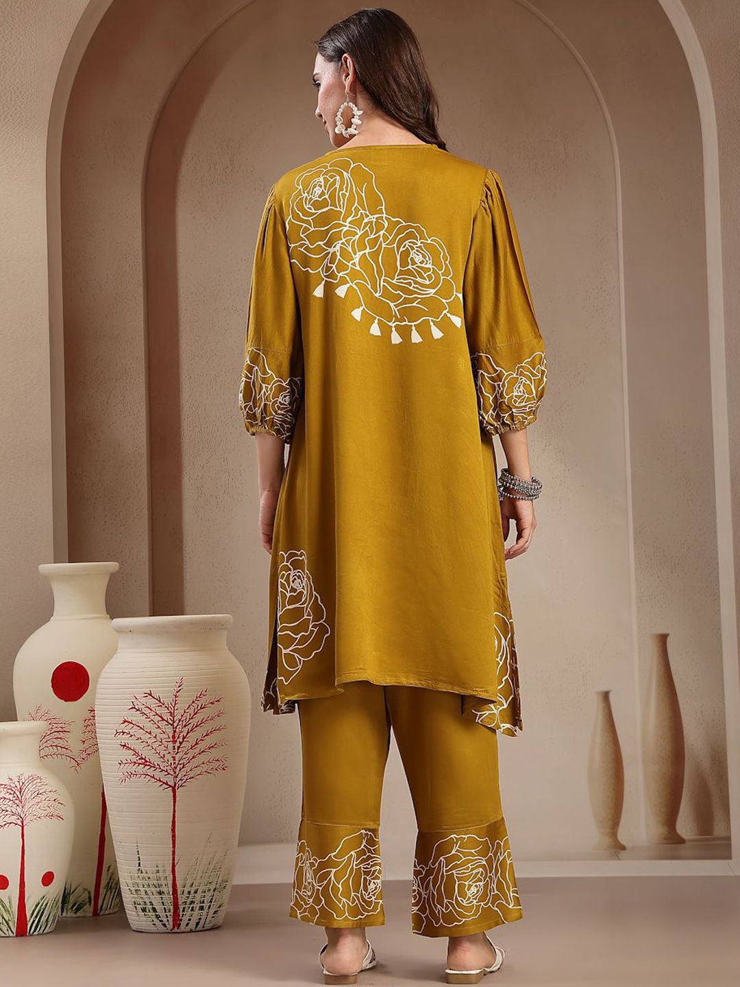 Dhiyona SN Women's Floral Printed V-Neck A-Line Kurta With Palazzos