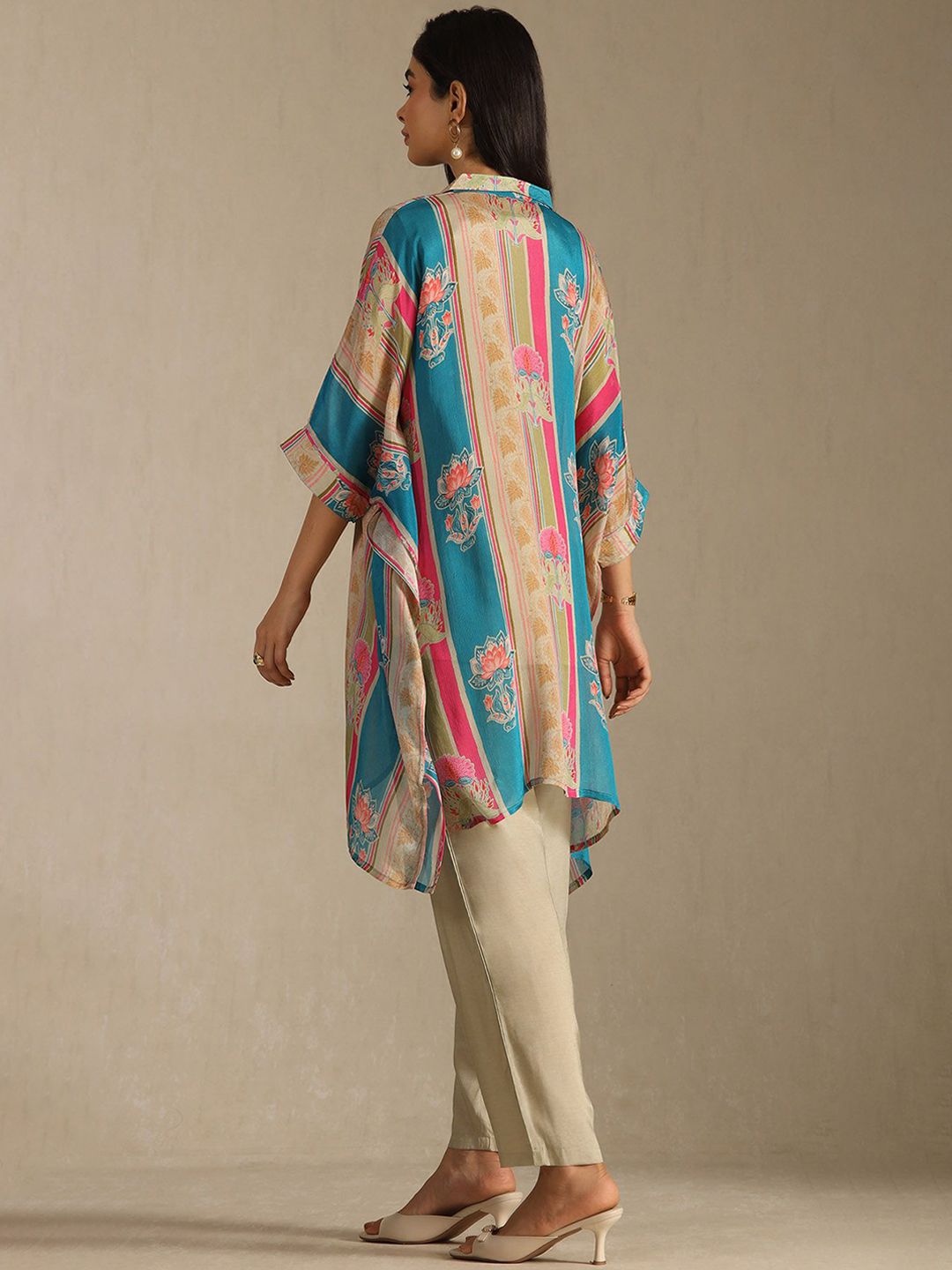 Dhiyona SO Women's Floral Printed Shirt Collar Beads And Stones Kaftan Kurta With Trousers