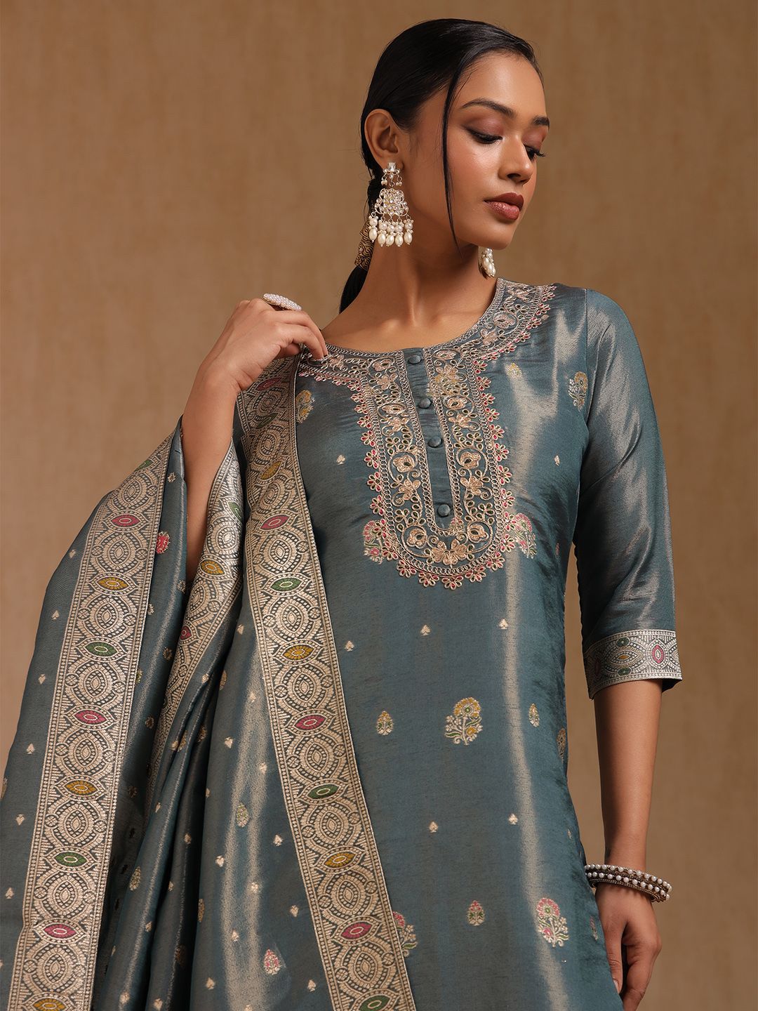 Dhiyona SO Women's Women Floral Embroidered Regular Chanderi Cotton Kurta with Trousers & With Dupatta