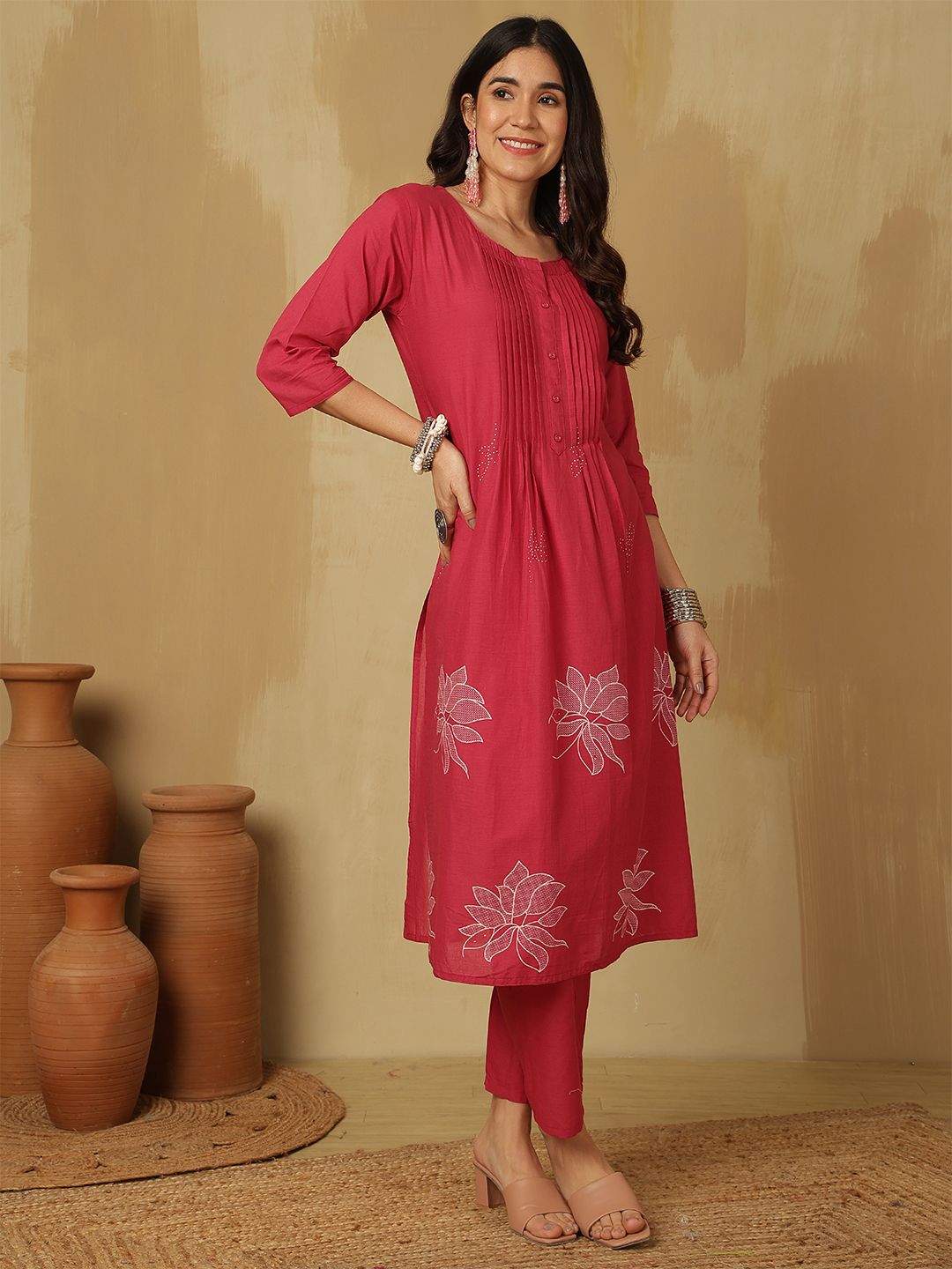 Dhiyona SN Women's Printed Straight Kurta With Trousers & Dupatta