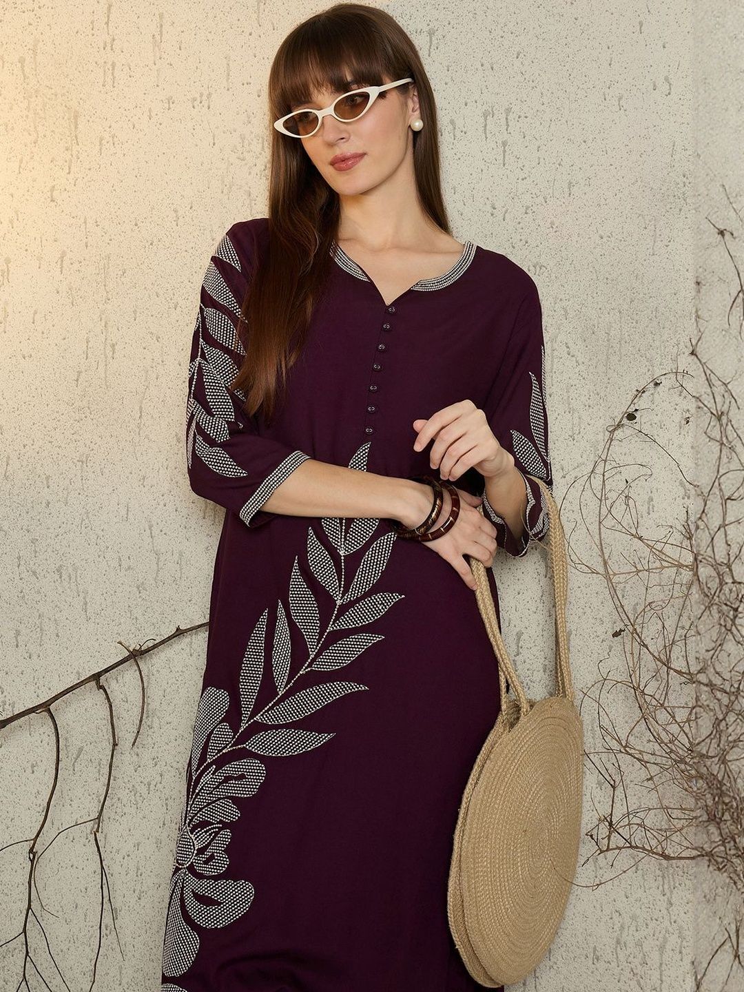 Women Floral Printed Kurta with Trousers