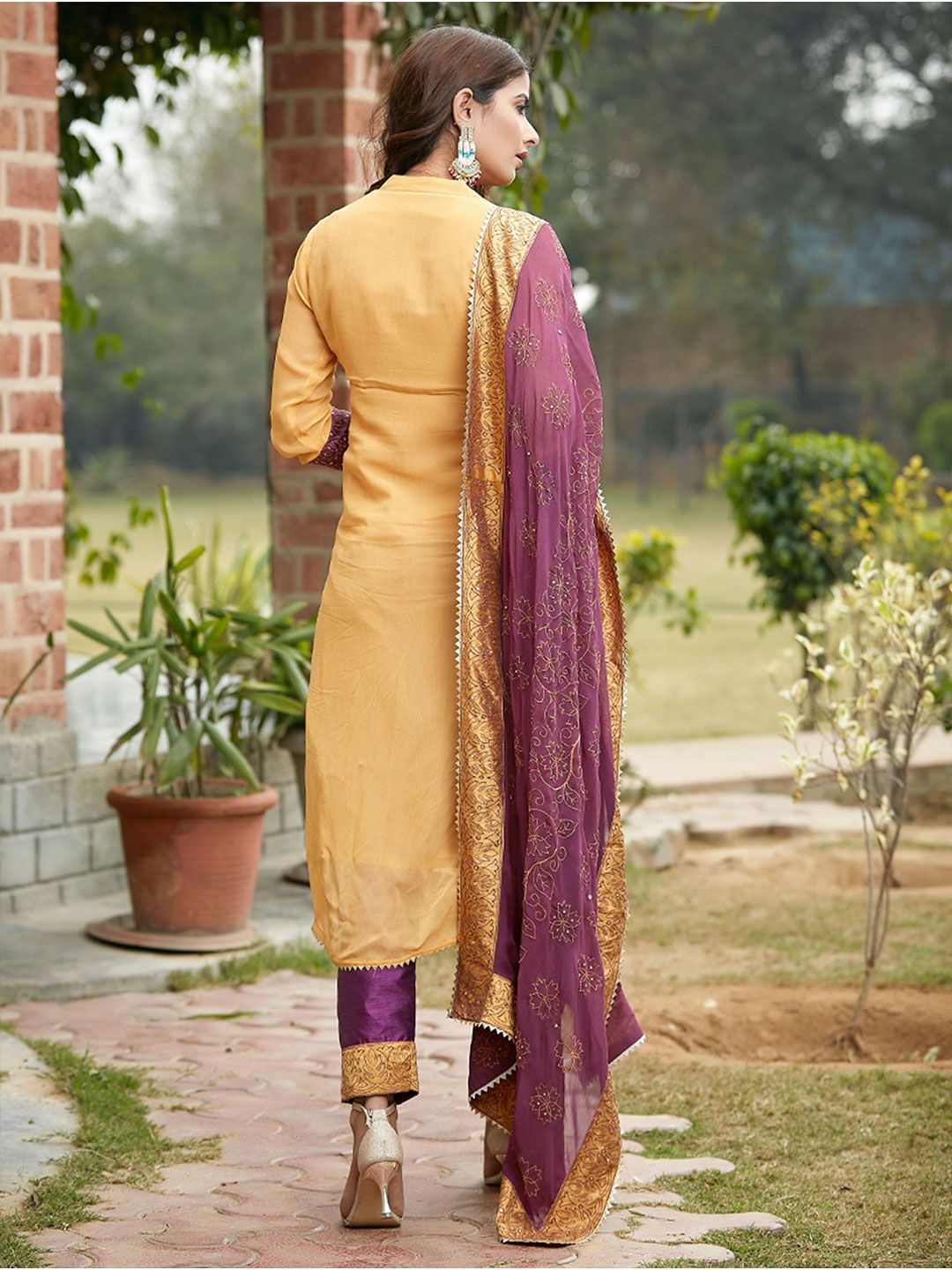 Dhiyona WP Floral Embroidered Sequinned Kurta With Trousers & Dupatta