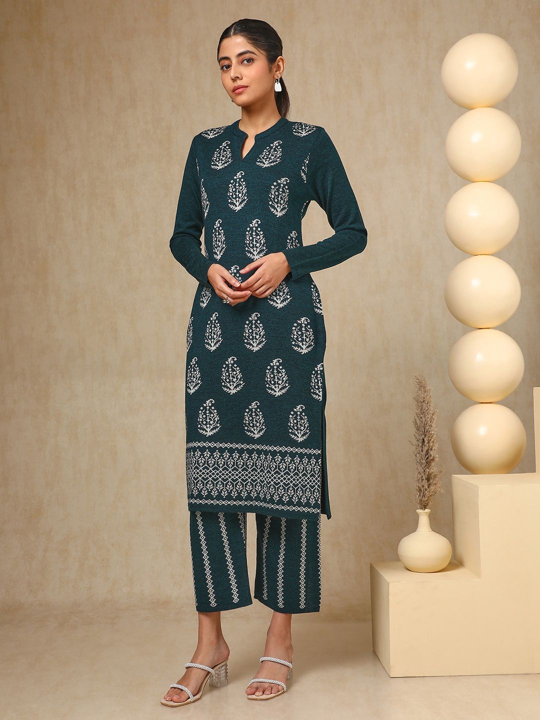 Dhiyona SO Women's Teal Green Paisley Woven Design Mandarin Collar Acrylic Straight Kurta With Trouser