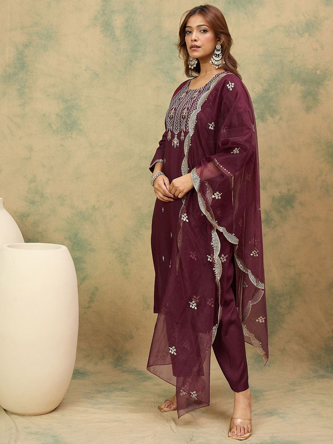 Dhiyona VA Women'sYoke or Border Embroidered Zari Straight Kurta With Trousers & Dupatta