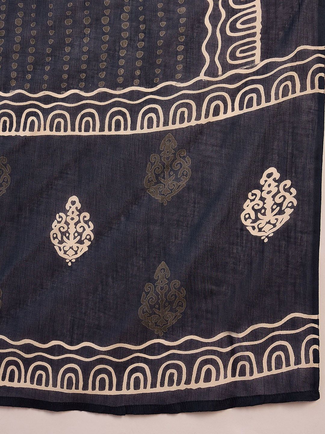 Dhiyona SN Women's Floral Printed Kurta & Trousers With Dupatta