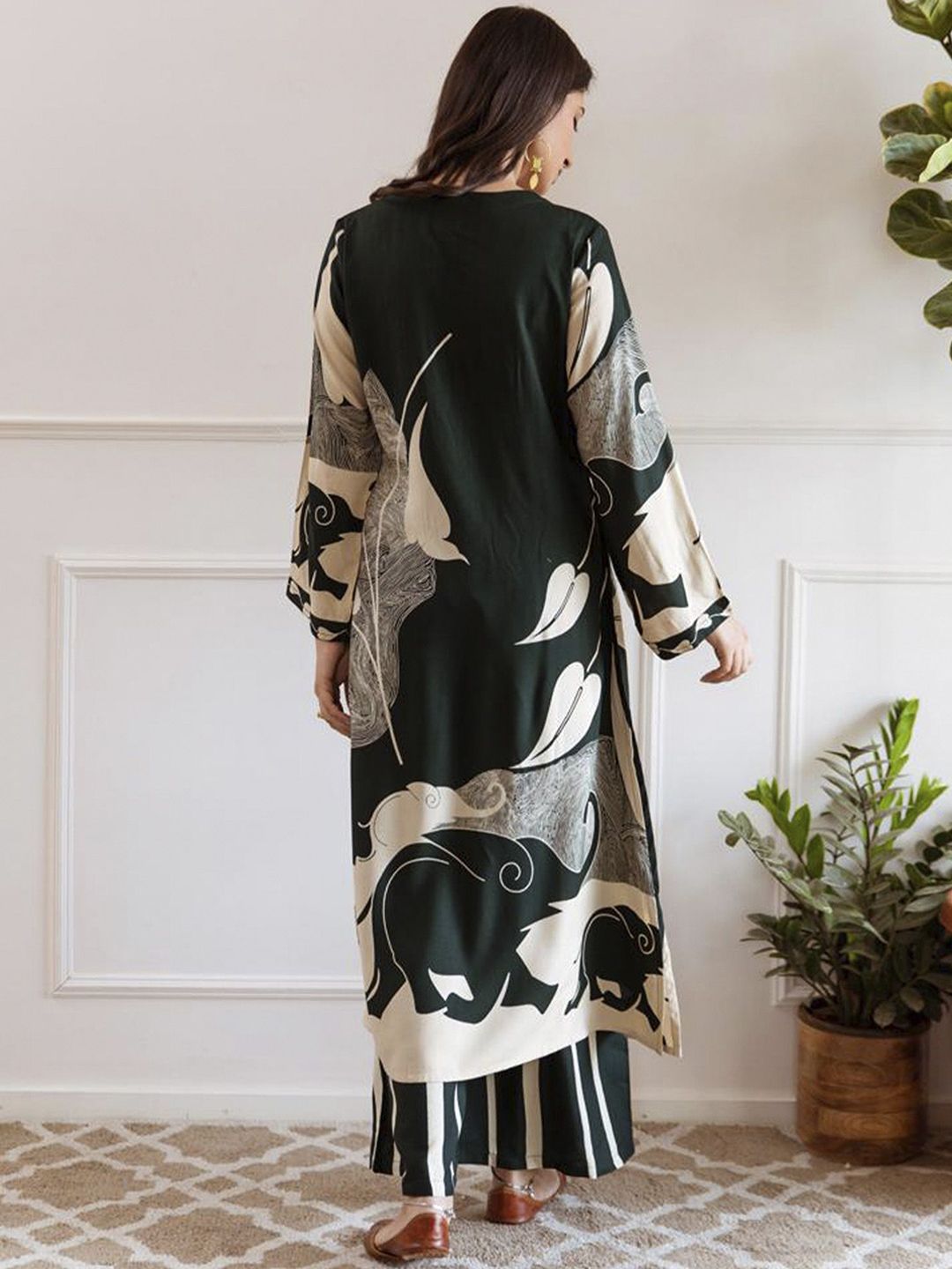 Dhiyona IE Printed Beads and Stones A-Line Kurta with Palazzos