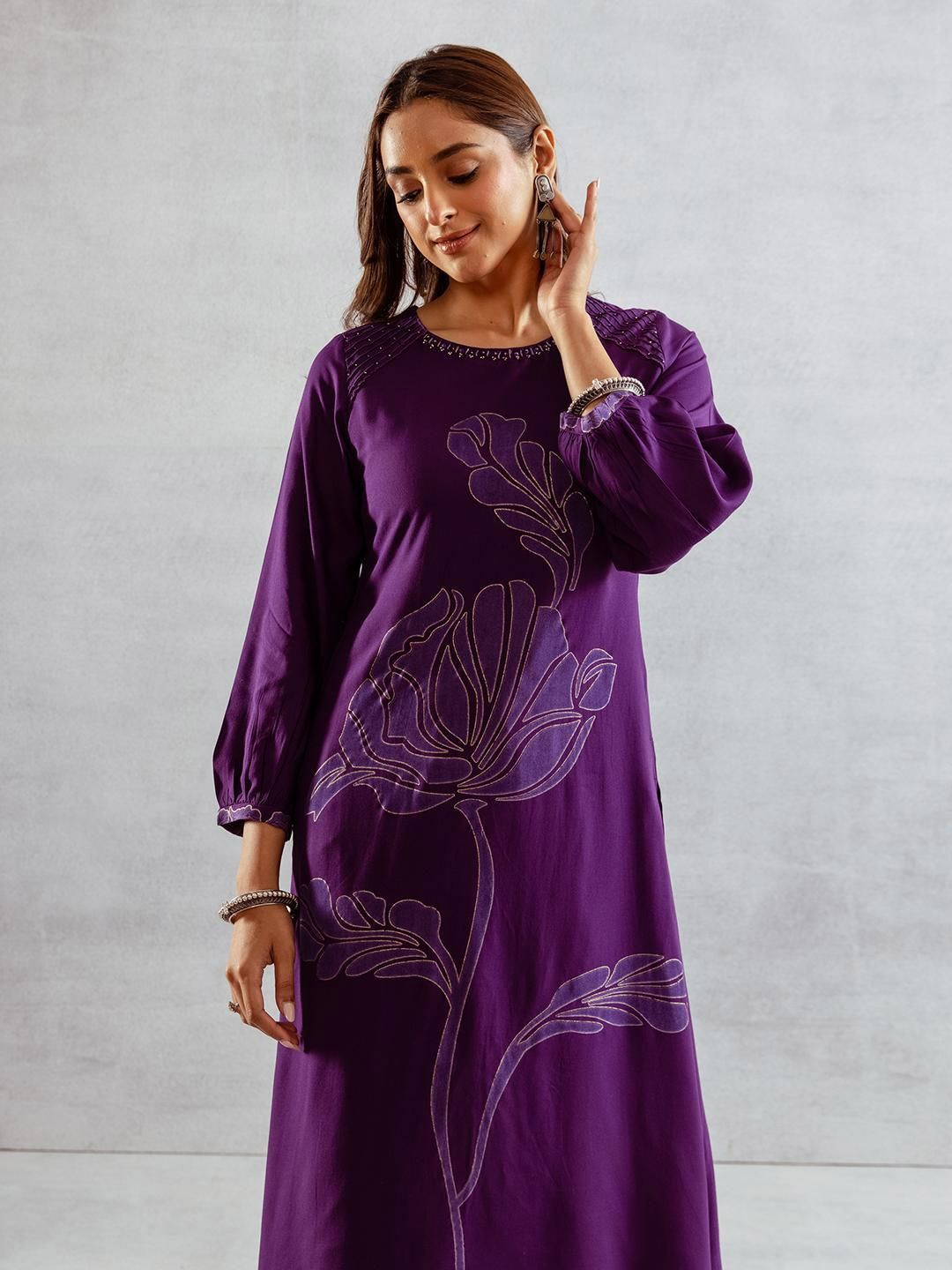 Dhiyona IS Women's Women Floral Printed Sequinned Straight Kurta with Palazzos
