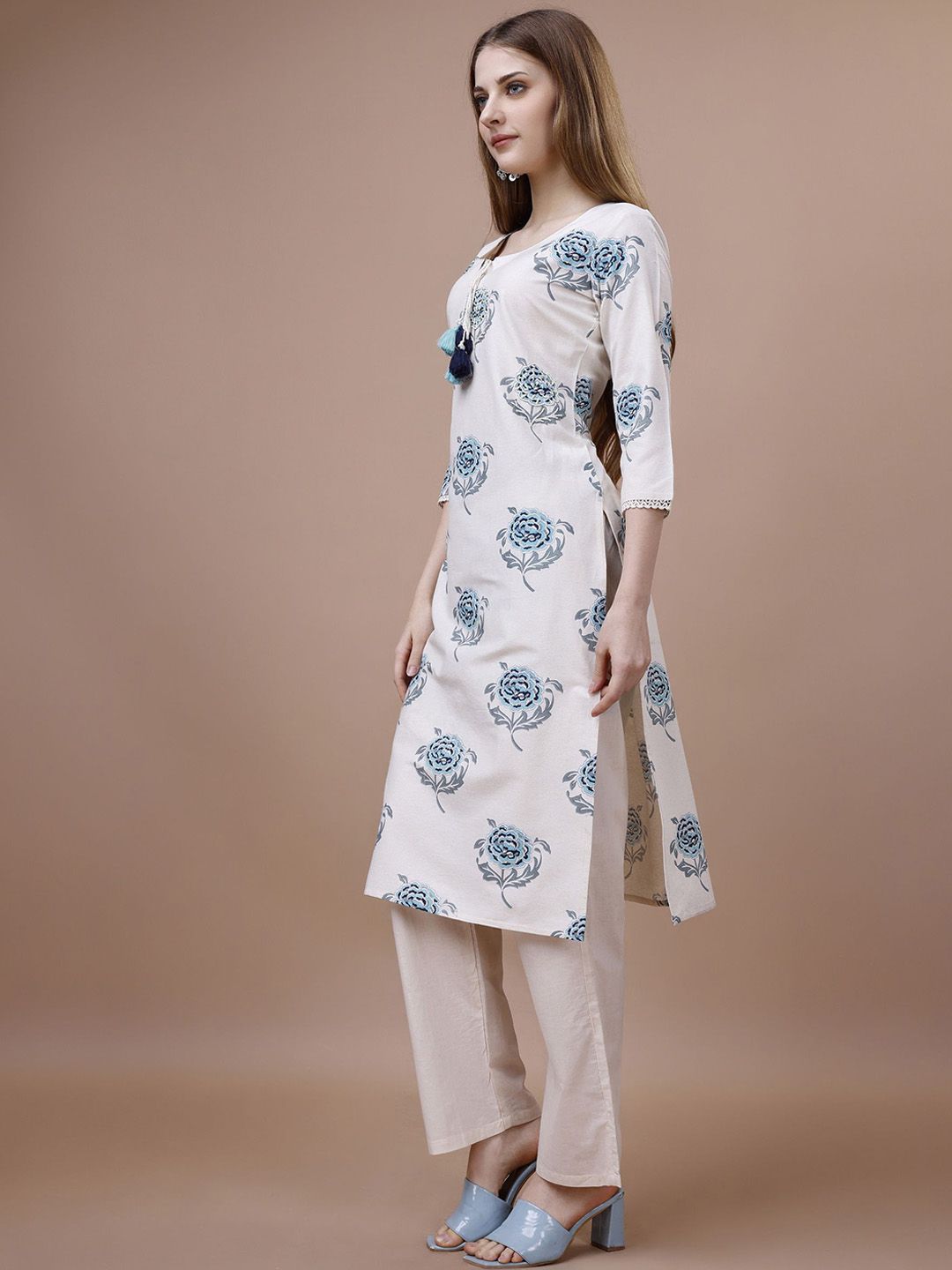 Dhiyona OD Floral Printed Tie-Up Neck Cotton Straight Kurta