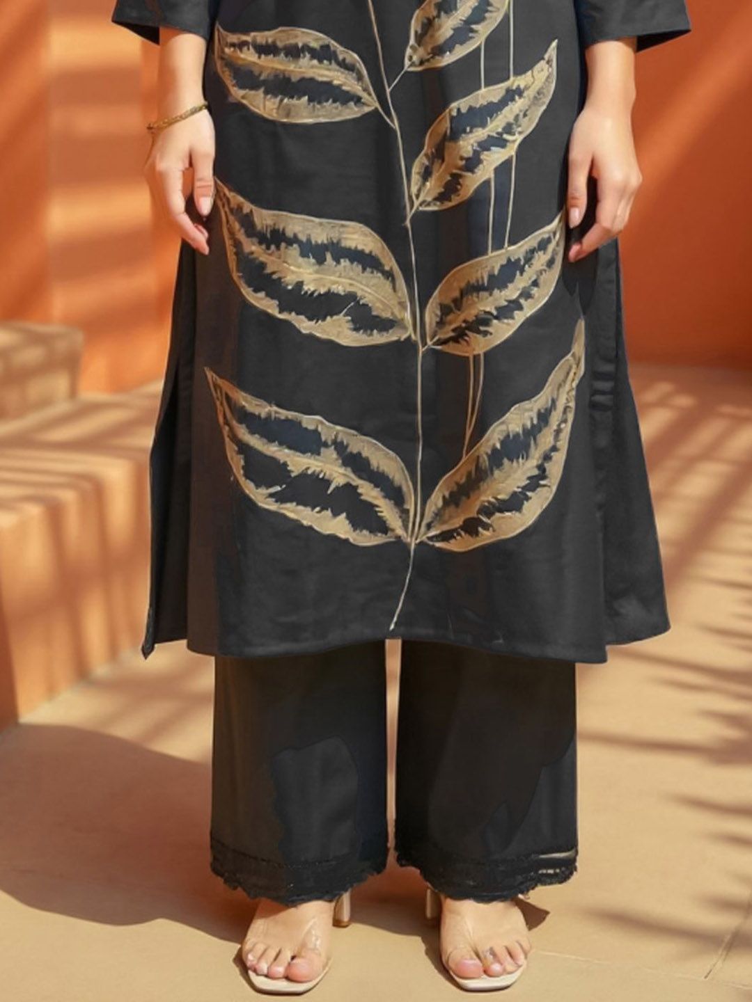 Women Ethnic Motifs Embroidered Thread Work Pure Cotton Kurta with Palazzo