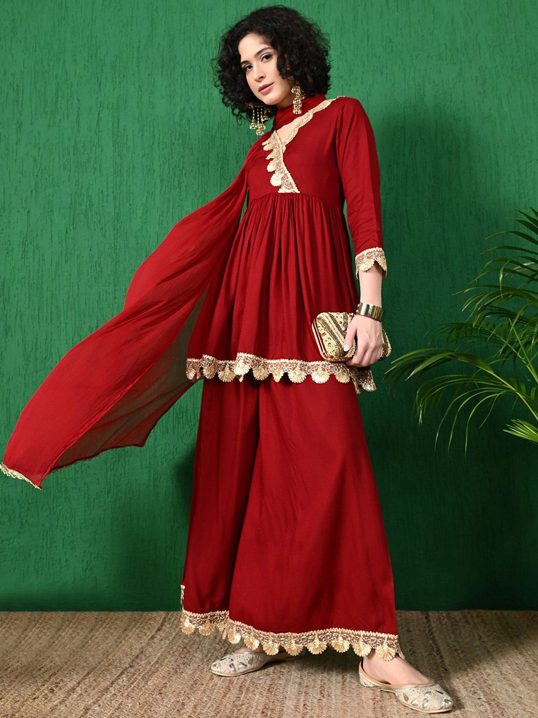Dhiyona SN Women's Lace Detail V-Neck Pleated Anarkali Kurta With Trouser & Dupatta