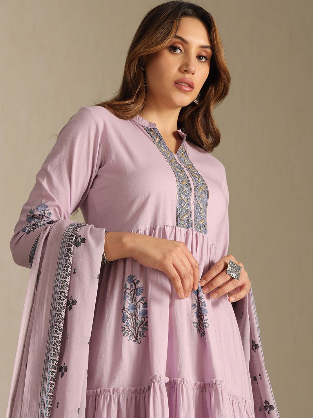 Dhiyona SO Women's Floral Printed Tiered Mandarin Collar Beads & Stones Kurta With Trousers & Dupatta