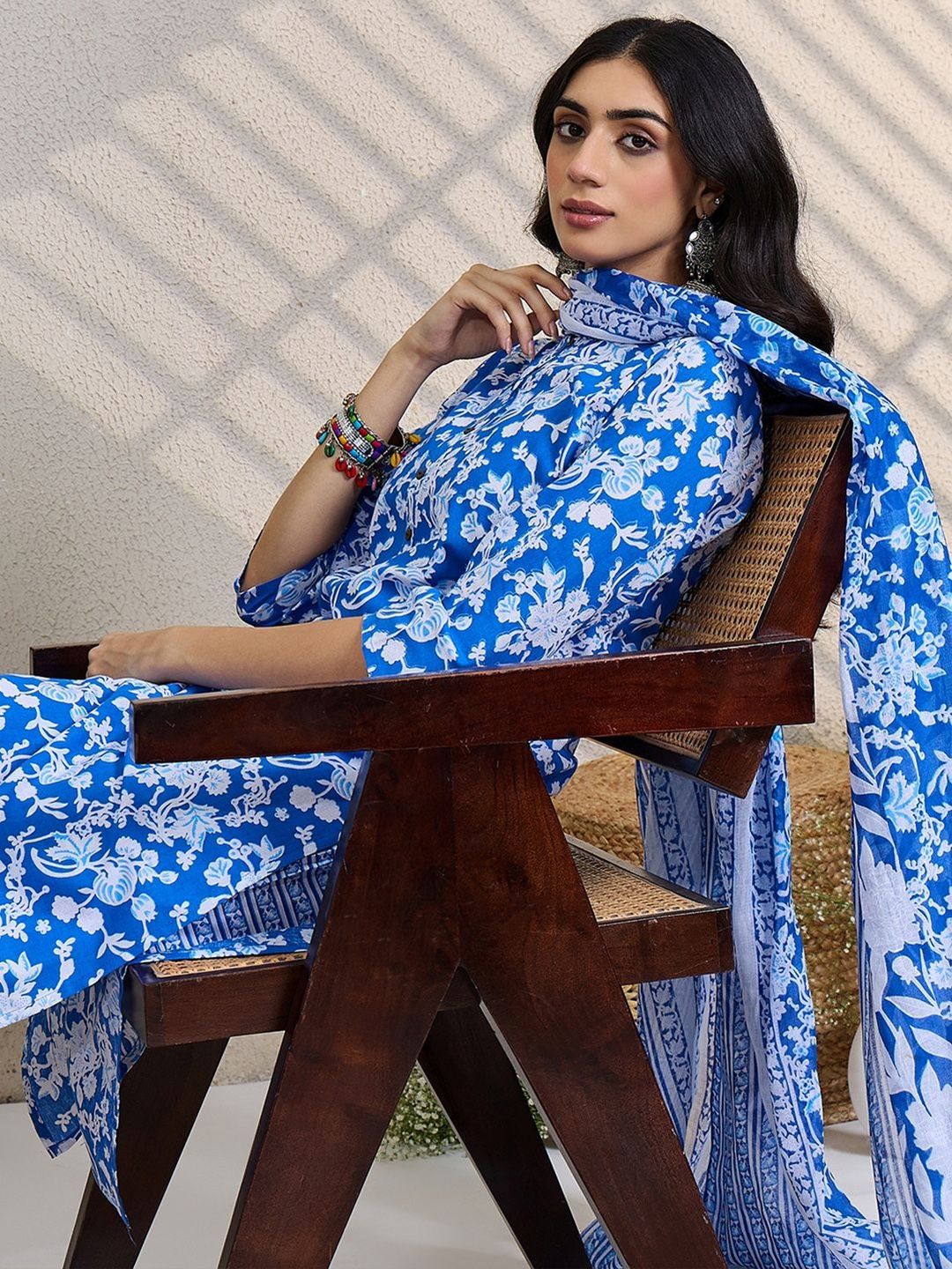 Women Floral Printed Regular Pure Cotton Kurta with Trousers & With Dupatta