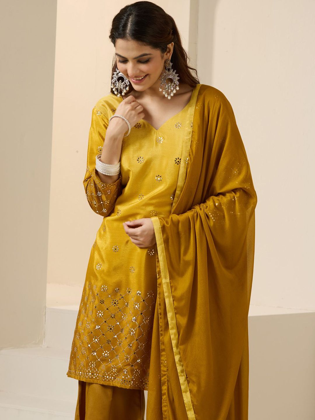 Dhiyona IS Women's Women Floral Printed Regular Kurta with Palazzos & With Dupatta