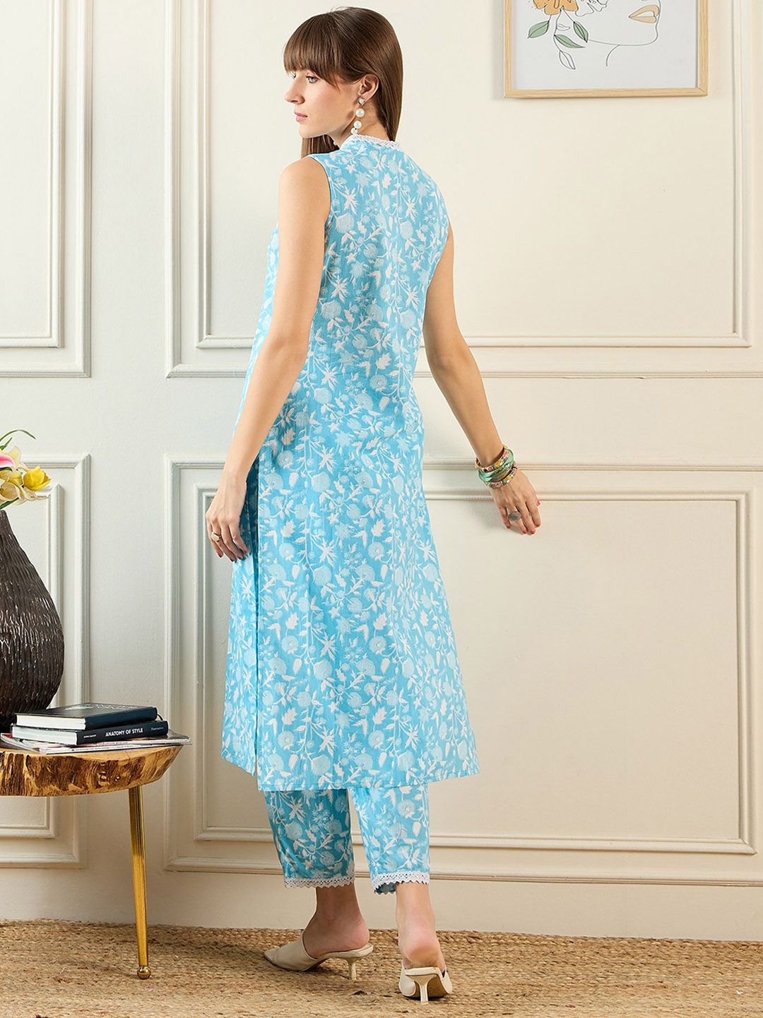 Dhiyona IE Women Blue Kurta Sets