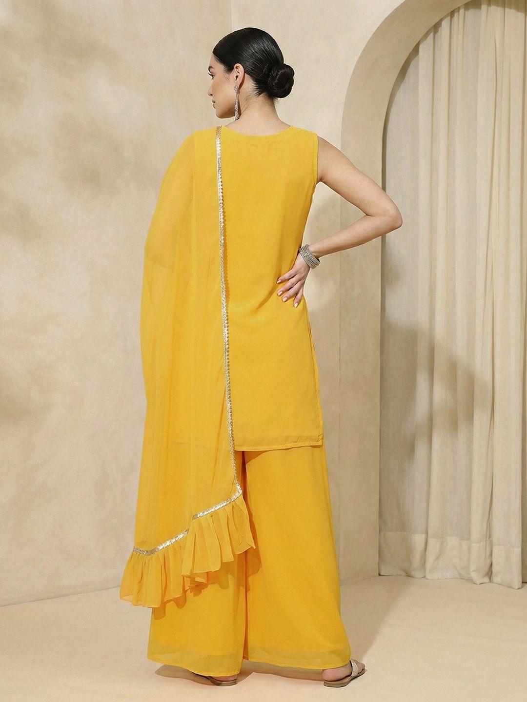 Dhiyona CH Women Ethnic Motifs Regular Thread Work Kurta with Palazzos & With Dupatta