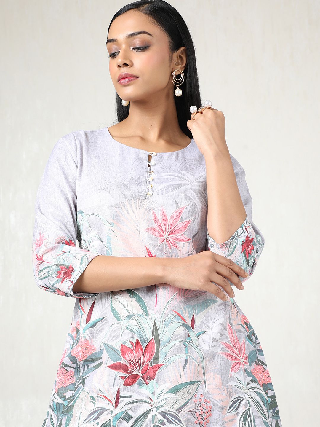 Dhiyona SO Women's Women Floral Printed Regular Linen Kurta with Palazzos