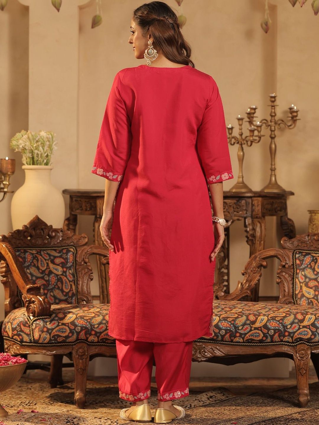 Women Floral Embroidered Kurta with Trousers & Dupatta