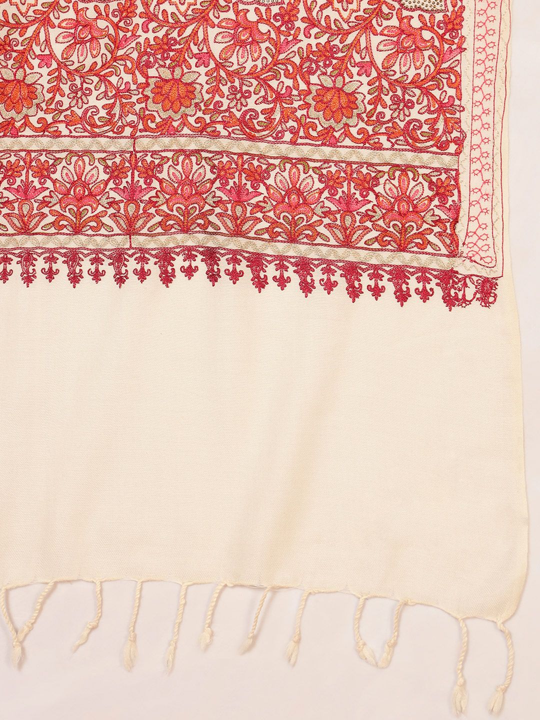 Dhiyona PA Floral Embroidered Hunar Woolen Nalki Shawl