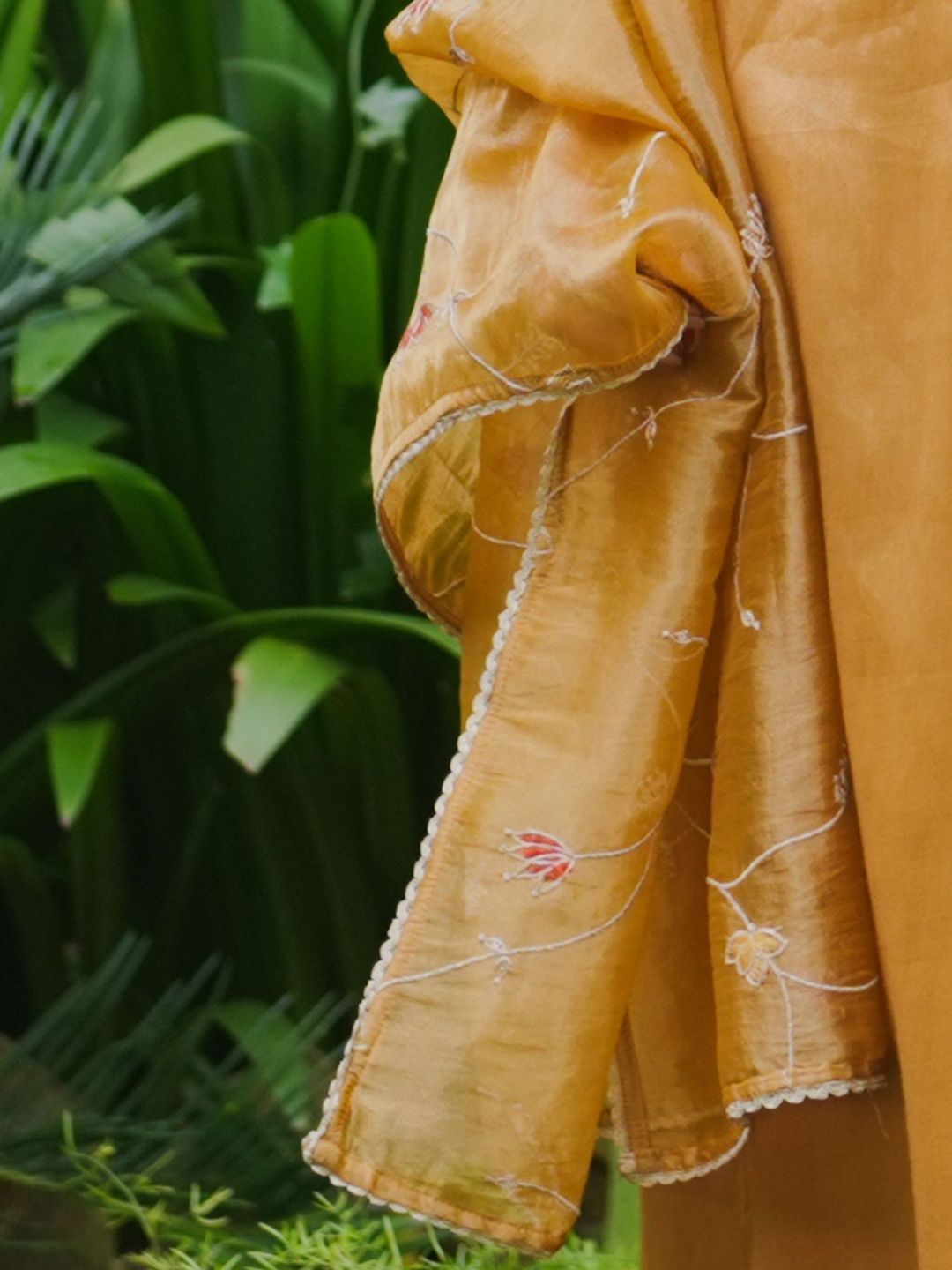 Ethnic Motifs Embroidered Straight Thread Work Kurta With Trouser & Dupatta