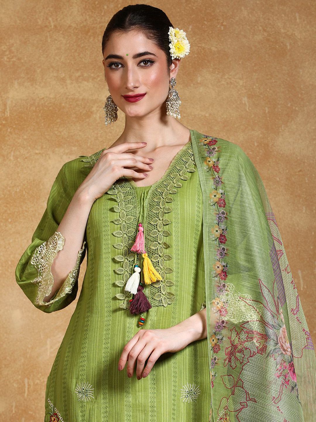 Dhiyona VA Women's Floral Embroidered Thread Work Pure Cotton Kurta with Trousers & Dupatta