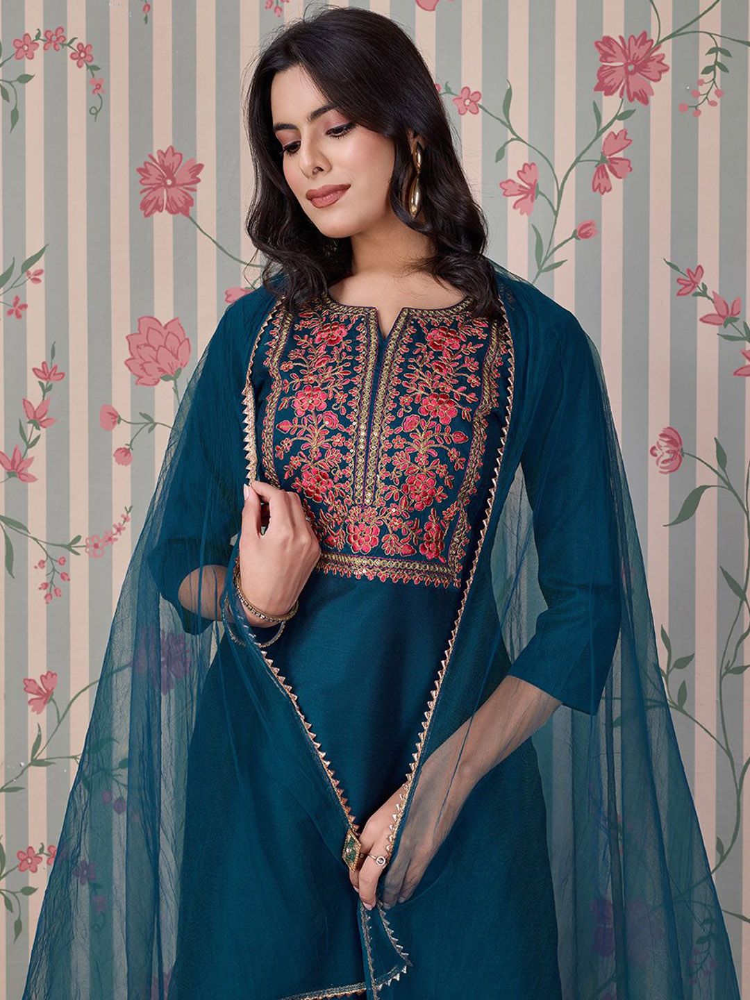 Dhiyona OD Blue Ethnic Motifs Embroidered Zari Kurta With Trousers & Dupatta