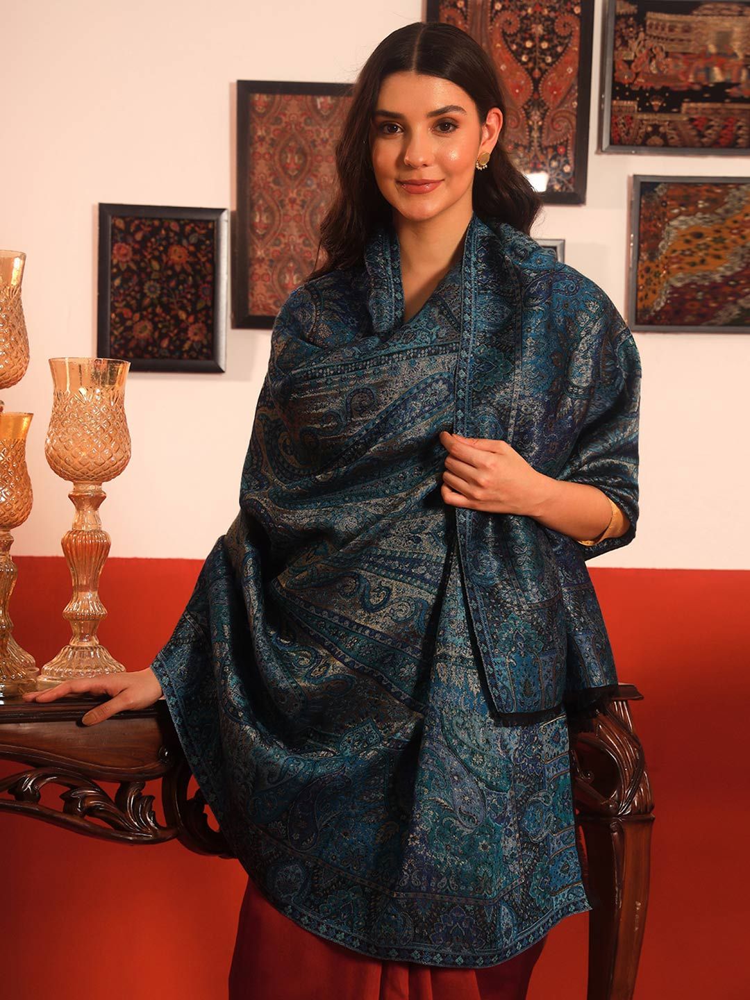 Dhiyona PA Paisley Woven Design Shawl