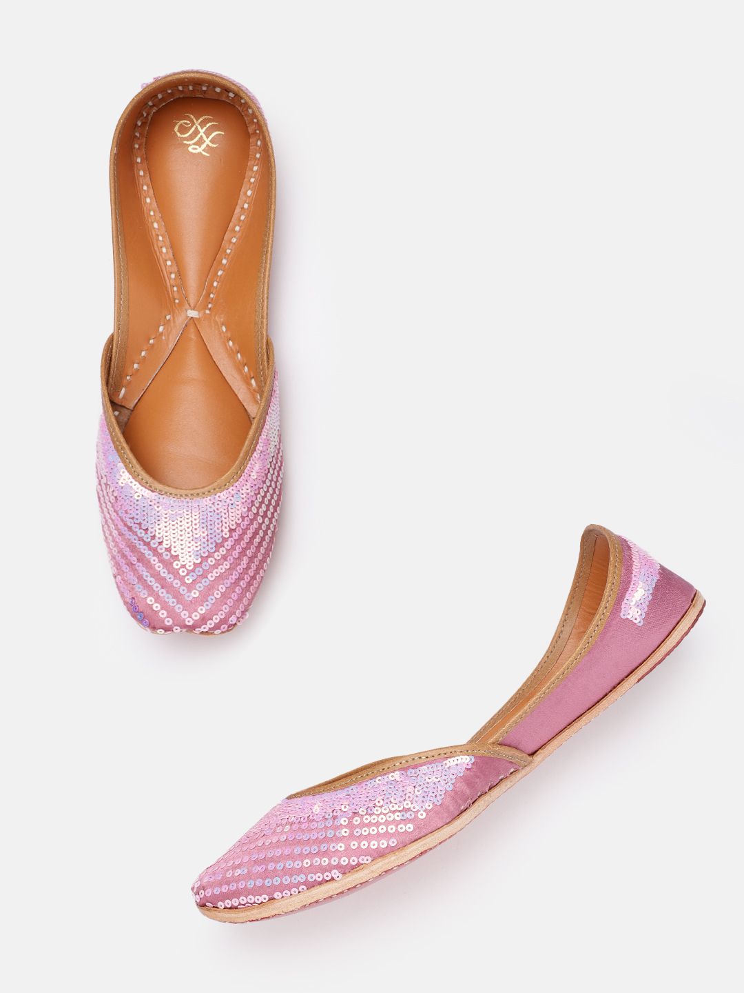 Dhiyona HOP Women Ethnic Embellished Leather Mojaris