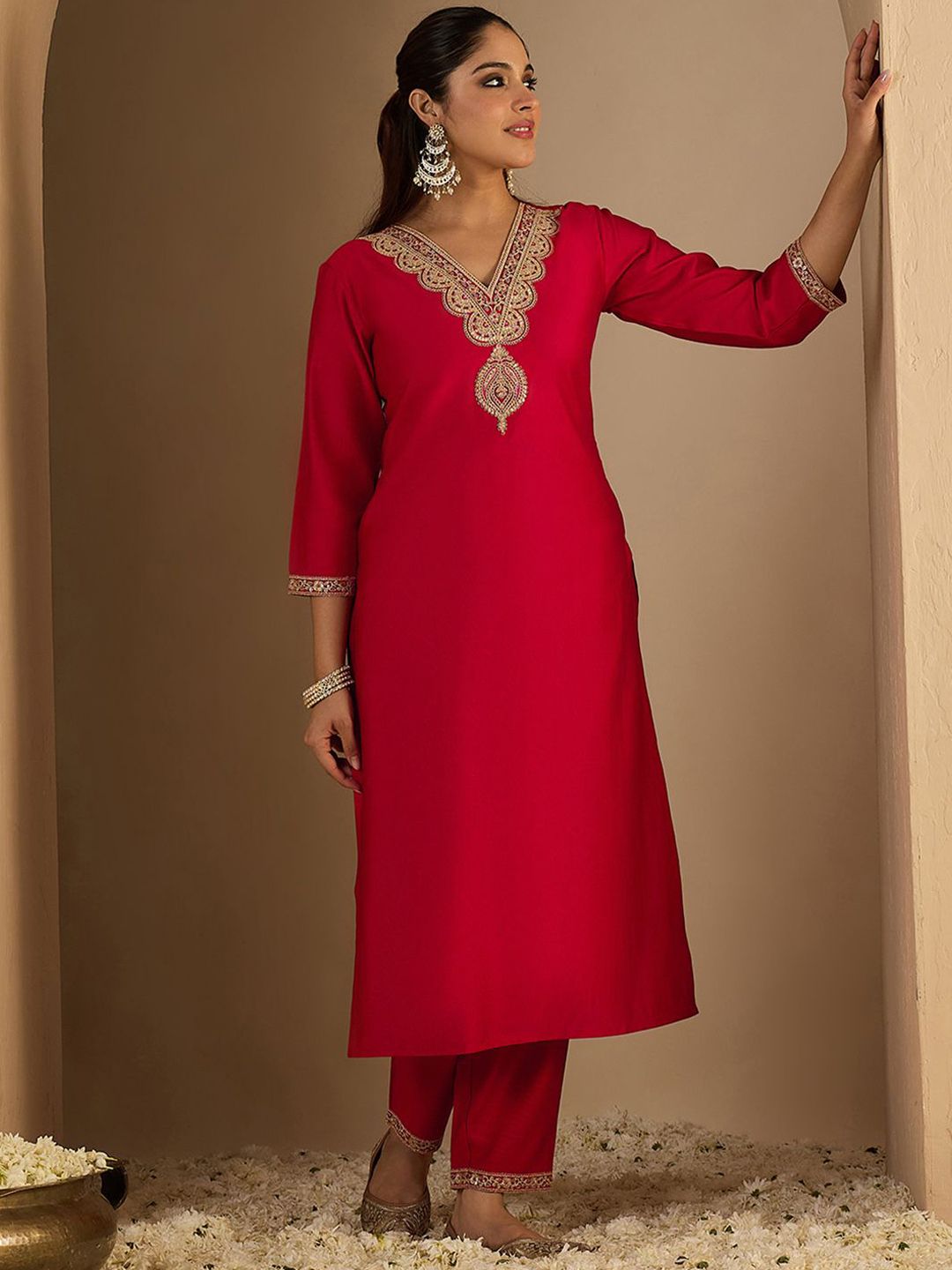 Dhiyona IE Women's Women Ethnic Motifs Embroidered Regular Straight Kurta with Trousers