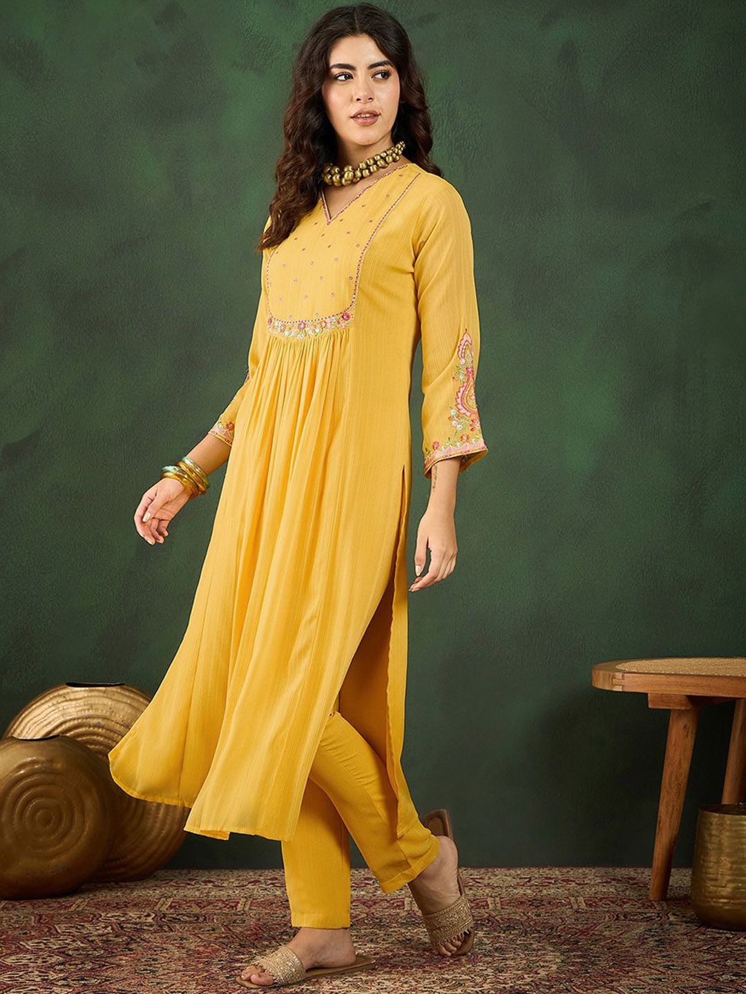 Dhiyona SN Women's V Neck Embroidered Kurta Sets