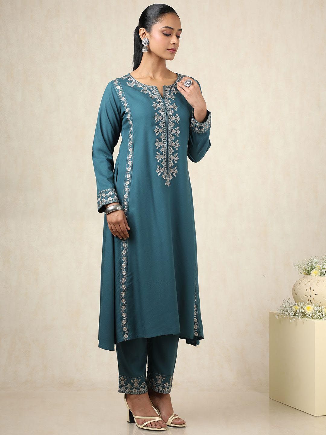 Dhiyona SO Women's Floral Embroidered Thread Work Notch Neck A-Line Kurta With Palazzos
