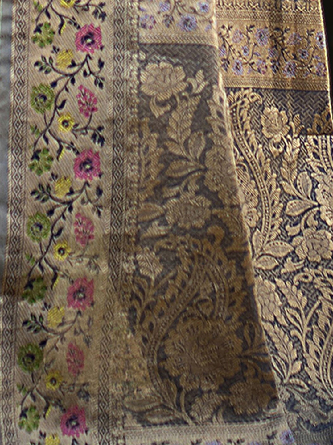 Dhiyona GR Women's Rangkat Lapis Lazuli Teal Leheriya Design Banarasi Organza Saree