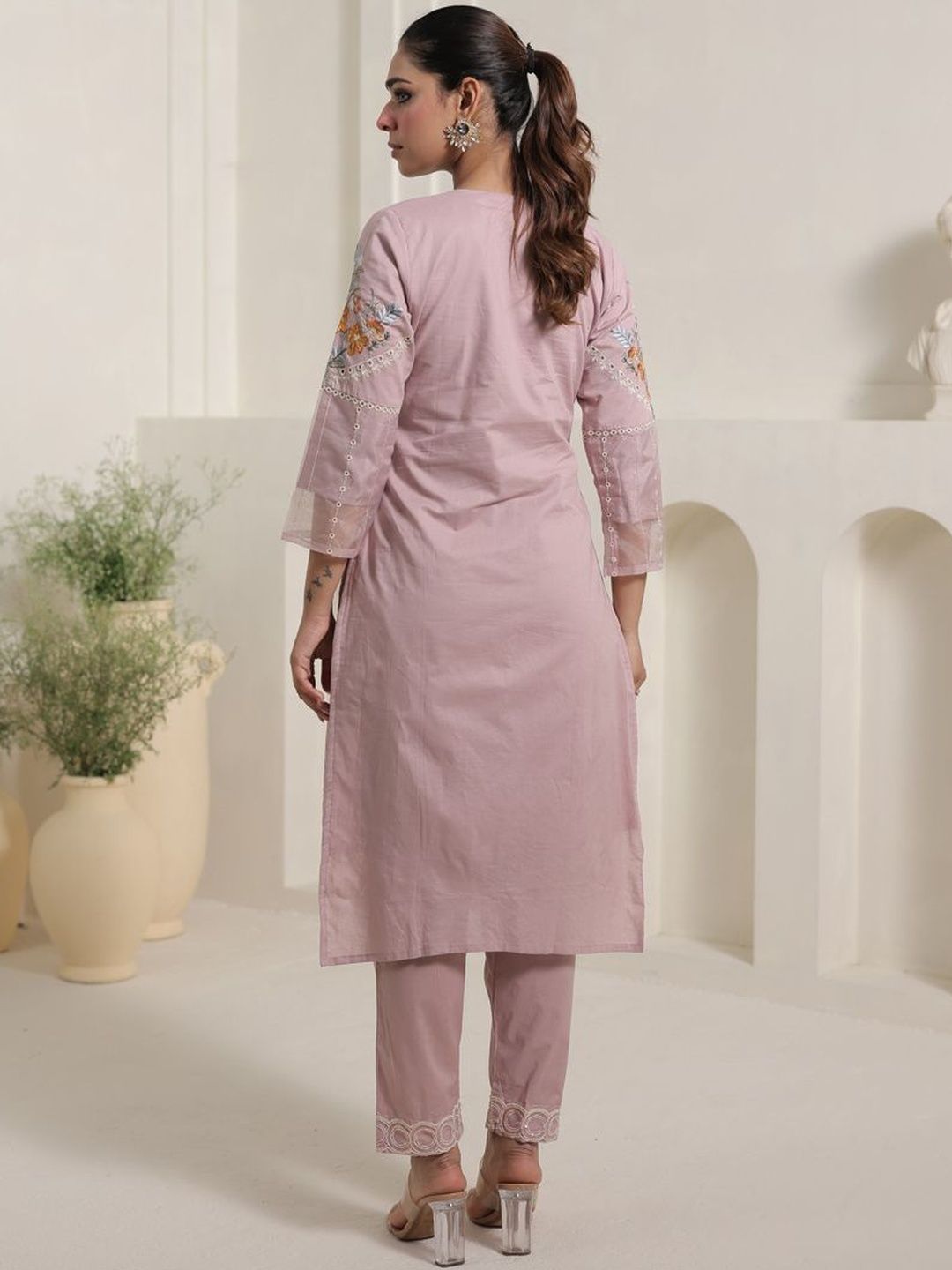Women Floral Embroidered Regular Thread Work Pure Cotton Kurta with Trousers & With Dupatta