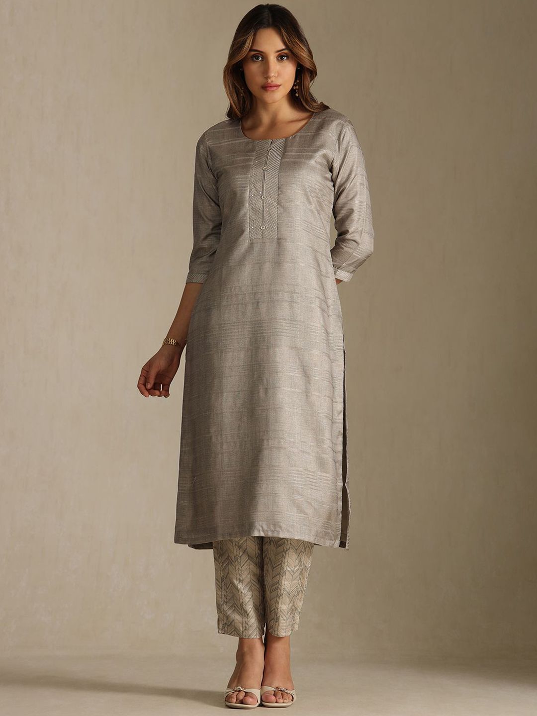 Dhiyona SO Women's Self Design Round Neck Sequinned Straight Kurta With Trousers